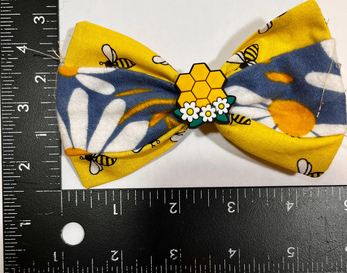 Bee & Daisy Honeycomb Bow