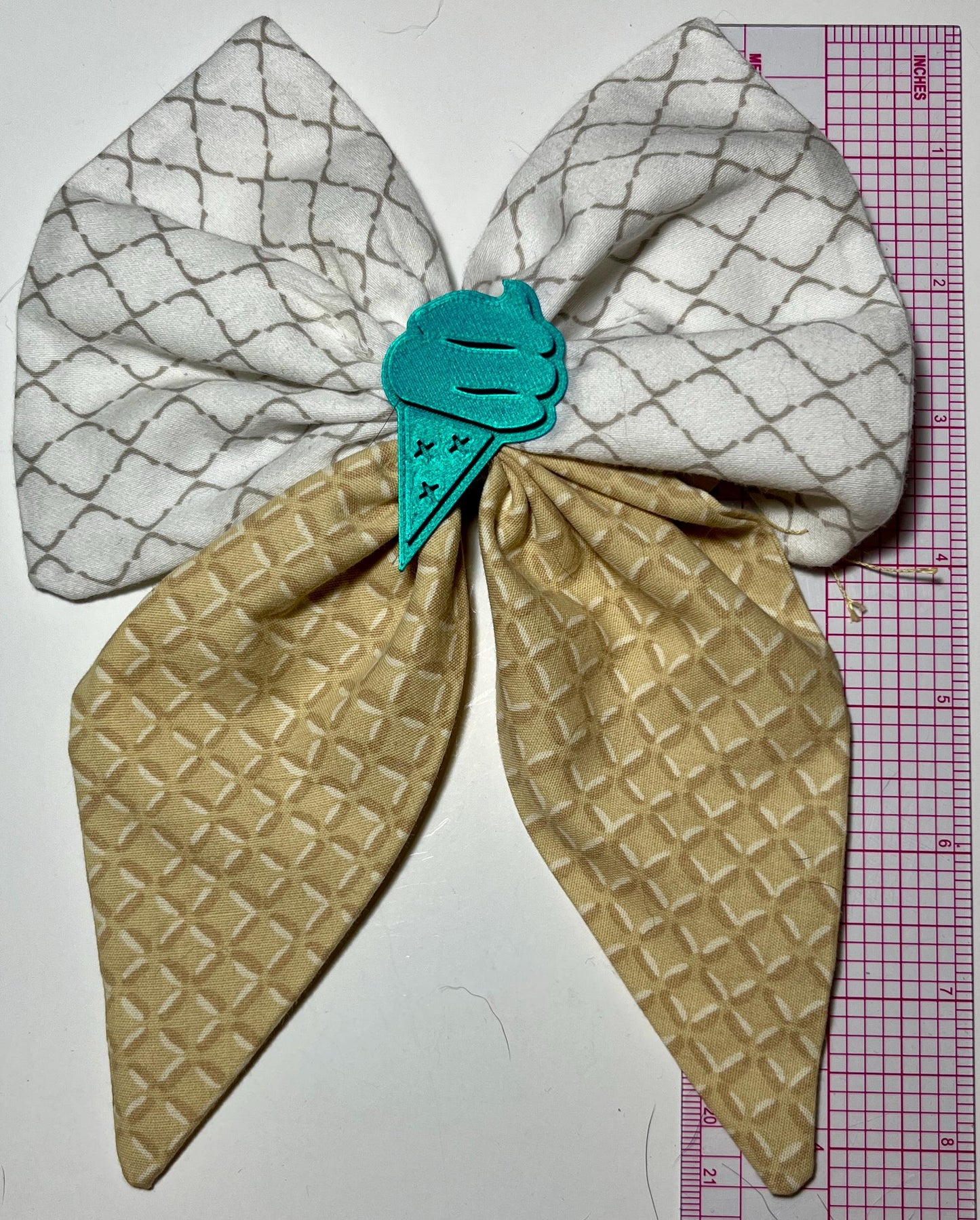 Handmade Ice Cream Hair Bow – Waffle Cone Fabric Bow with 3D Ice Cream Charm – Cute Kawaii Hair Clip, Summer Dessert-Themed Bow