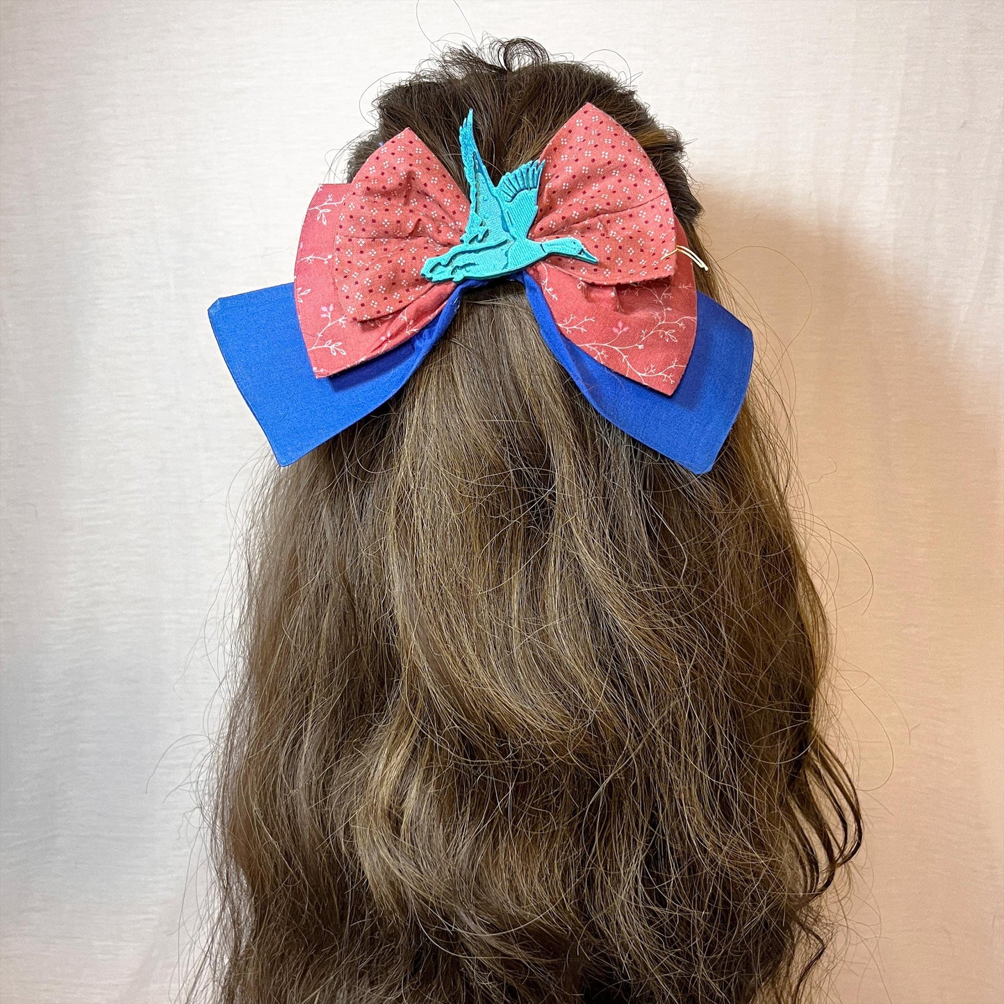 Handmade Fabric Hair Bow with 3D Printed Goose Charm – Red, Blue, and Teal Nature-Inspired Bow, Unique Gift for Animal & Bird Lovers