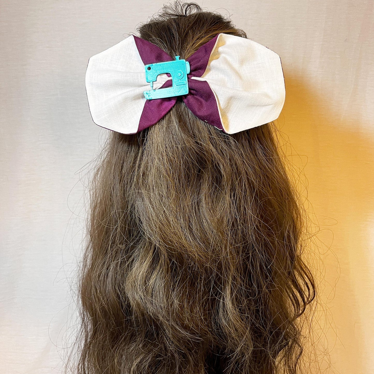 Handmade Fabric Hair Bow with 3D-Printed Sewing Machine Charm – Purple & White Clip for Crafters, Sewists, and Hair Accessory Lovers