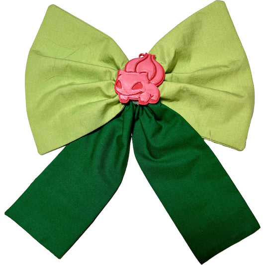 Handmade Bulbasaur-Inspired Hair Bow with 3D Printed Charm – Green Fabric Bow, Anime Cosplay Accessory, Cute Gift for Fans