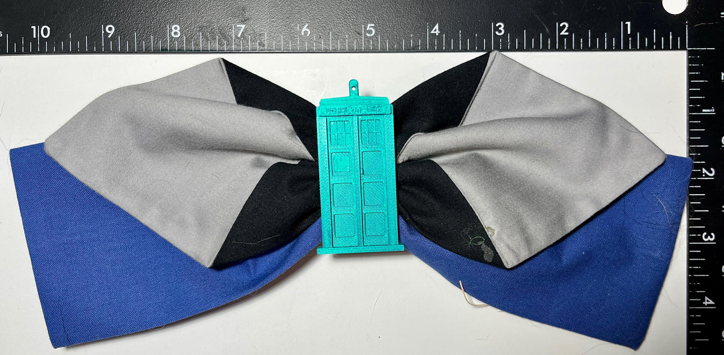 Doctor Who Inspired Hair Bow – Handmade Blue, Black & Silver Fabric Bow with TARDIS Charm – Geeky Cosplay Hair Accessory