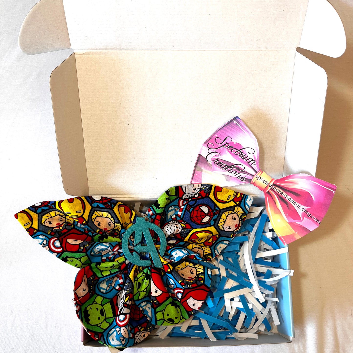 Handmade Avengers Fabric Hair Bow with 3D Printed Charm – Superhero Gift, Marvel-Inspired Hair Accessory, Comic Book Cosplay Bow